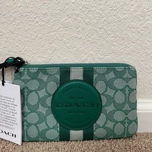 Dempsey Large Corner Zip Wristlet In Signature Jacquard With Stripe